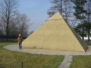 Pyramida - jeden ze sedmi divů světa