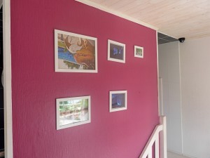 Obrazy na schodišti